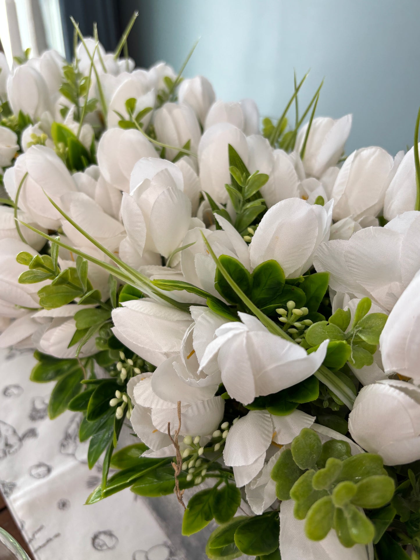 Farmhouse Spring Tulip Centerpiece