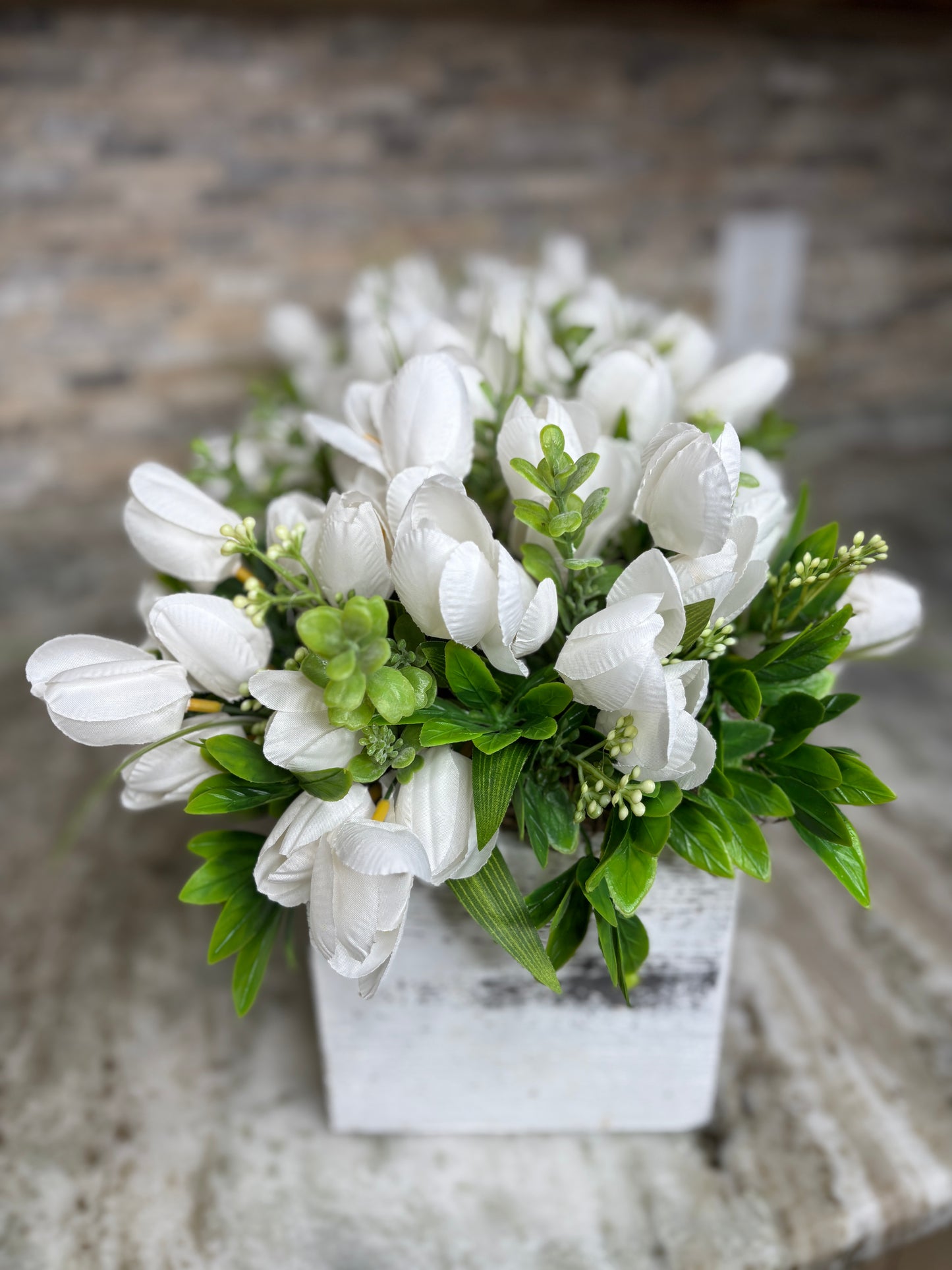 Farmhouse Spring Tulip Centerpiece