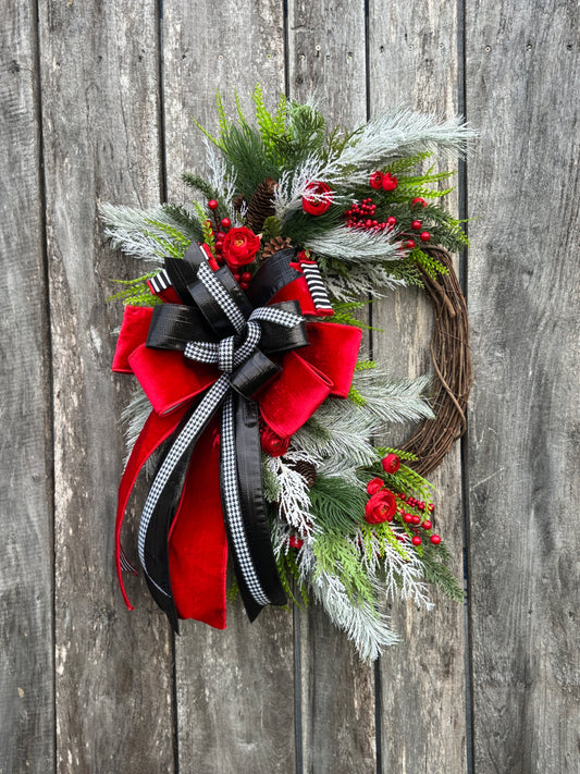 Frosted Elegance Wreath