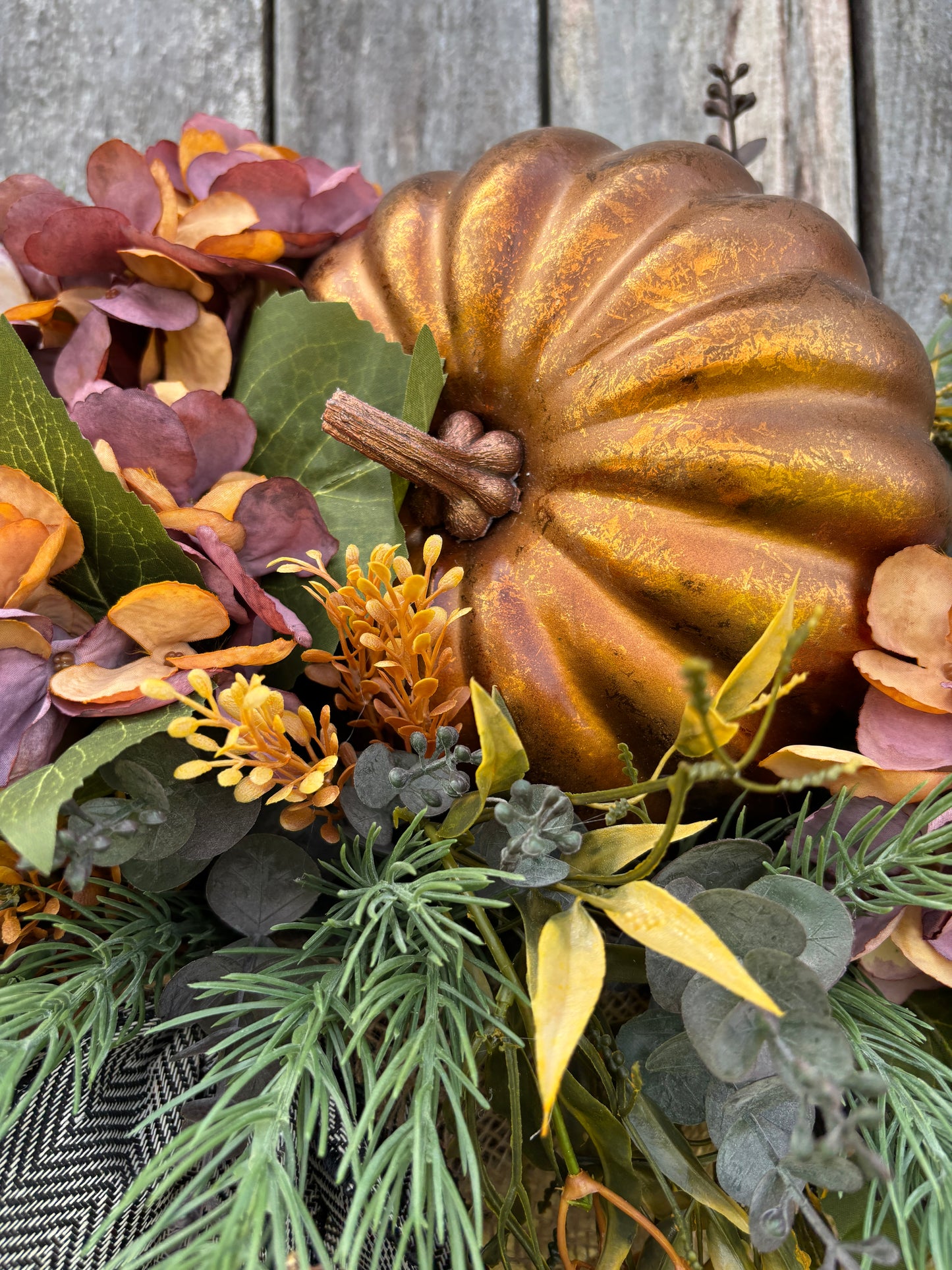 Saffron Wreath