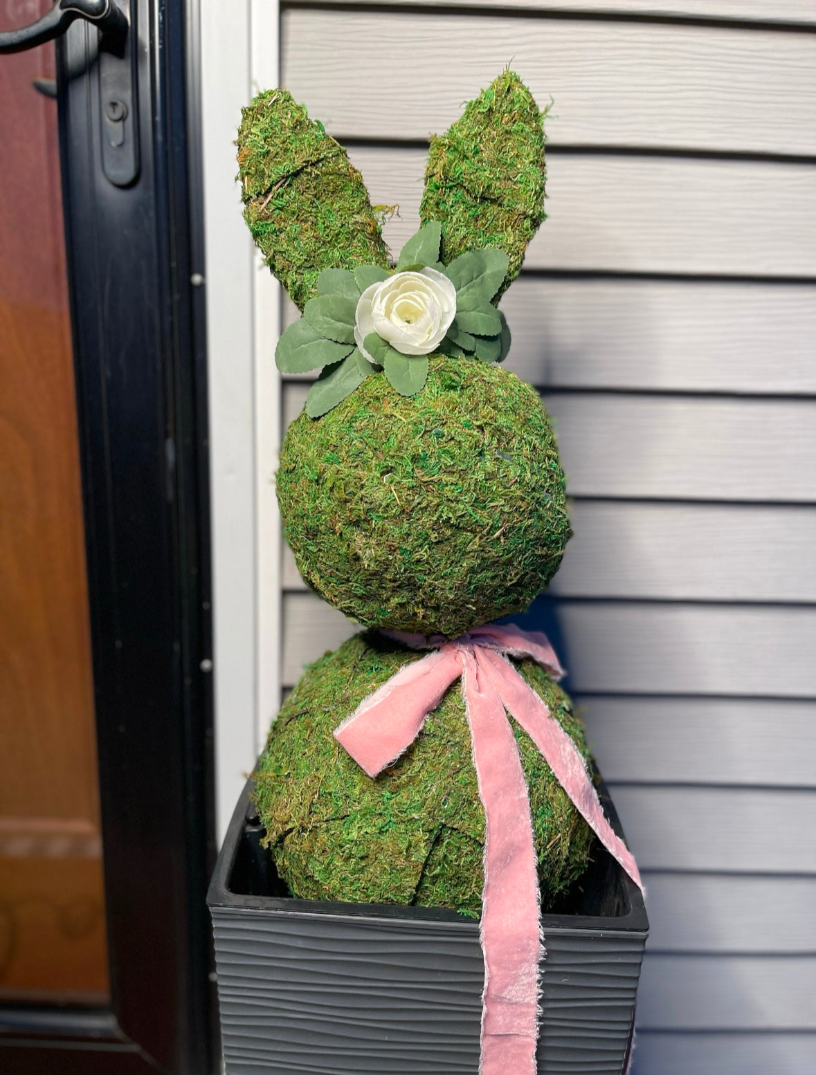 Hunny Bunny Topiary