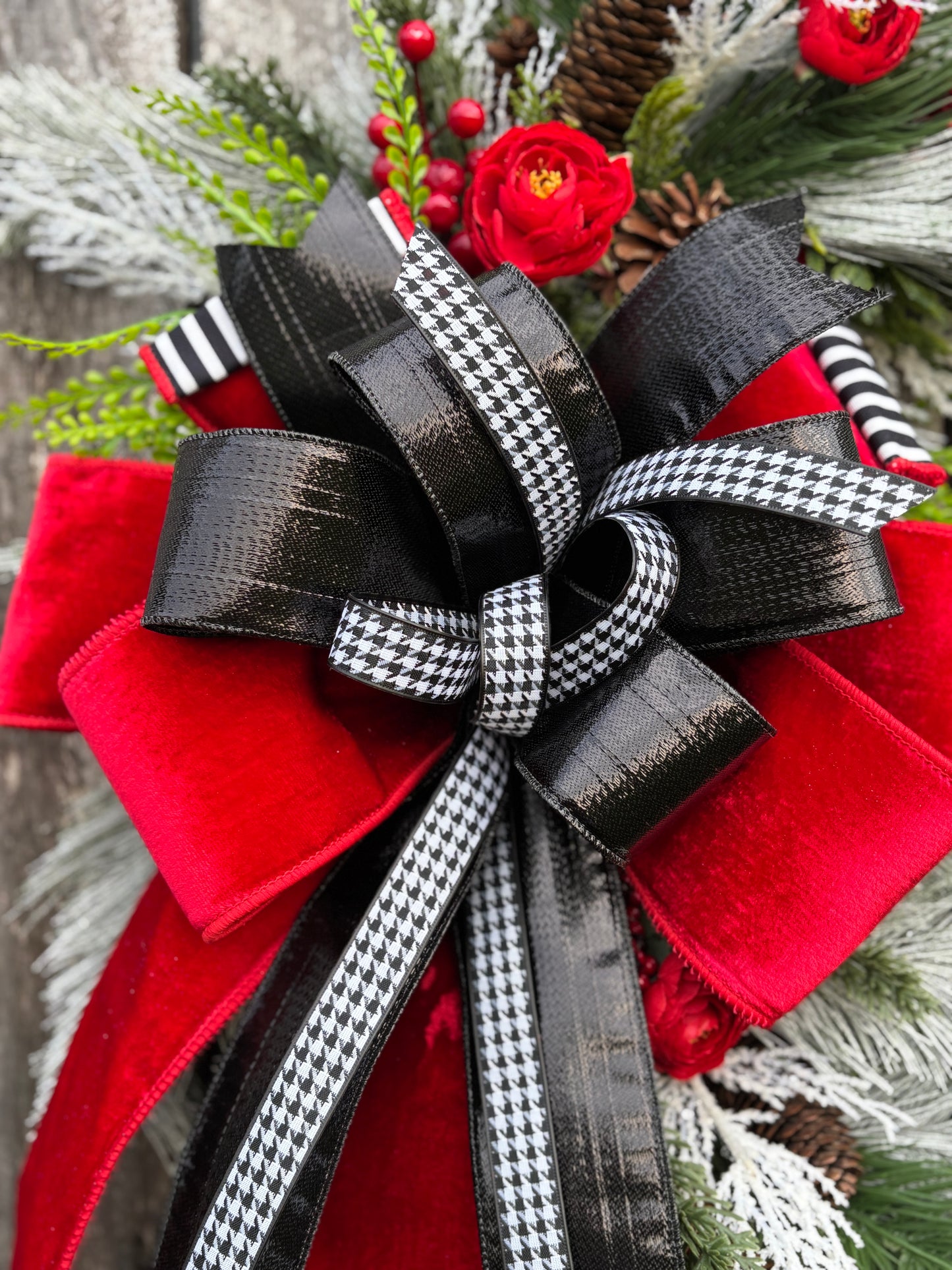 Frosted Elegance Wreath