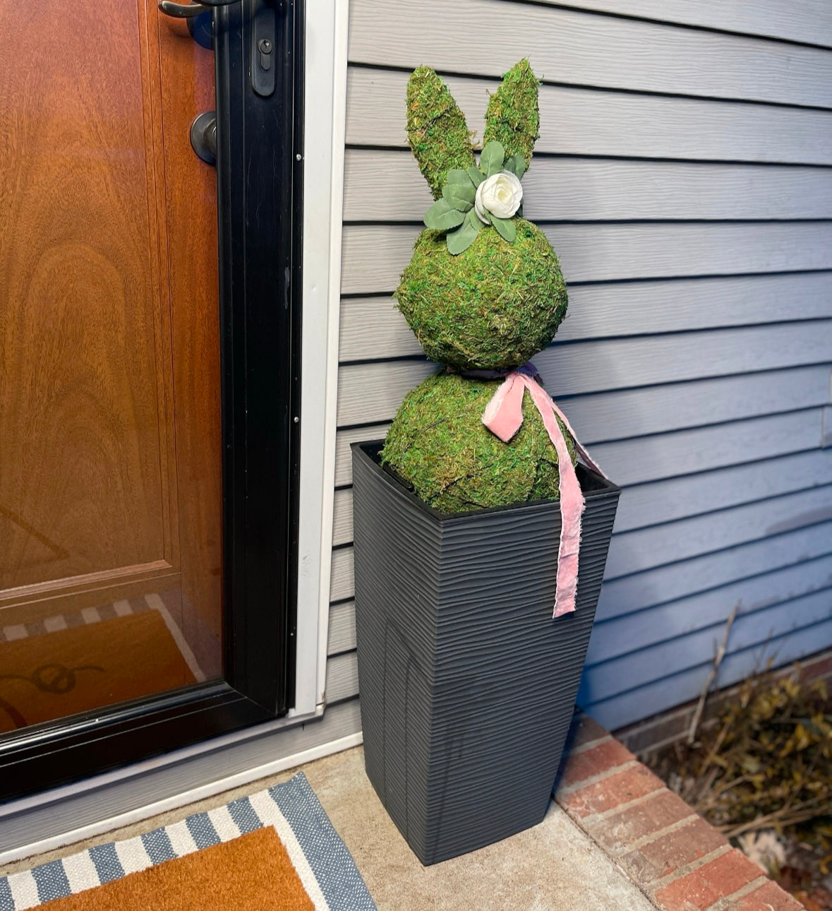 Hunny Bunny Topiary