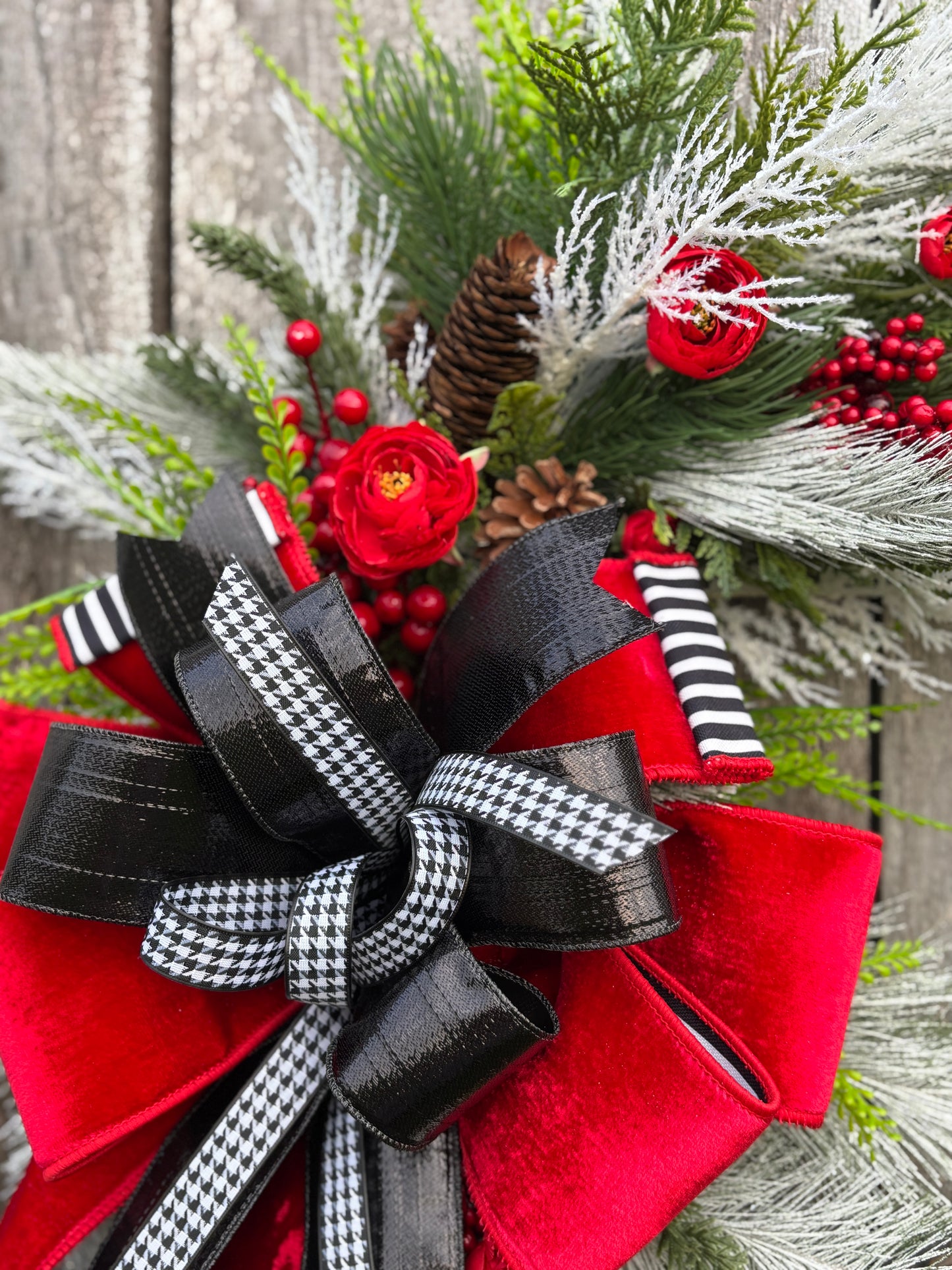 Frosted Elegance Wreath