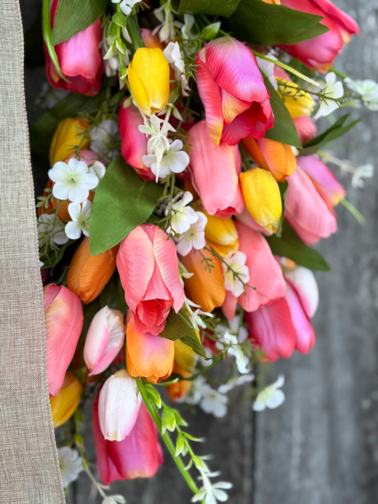 Tulip Kisses Wreath