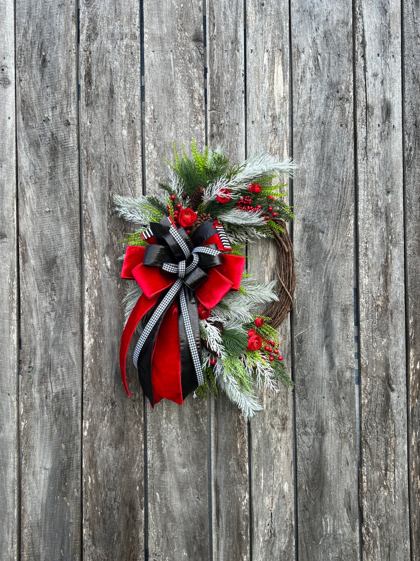 Frosted Elegance Wreath